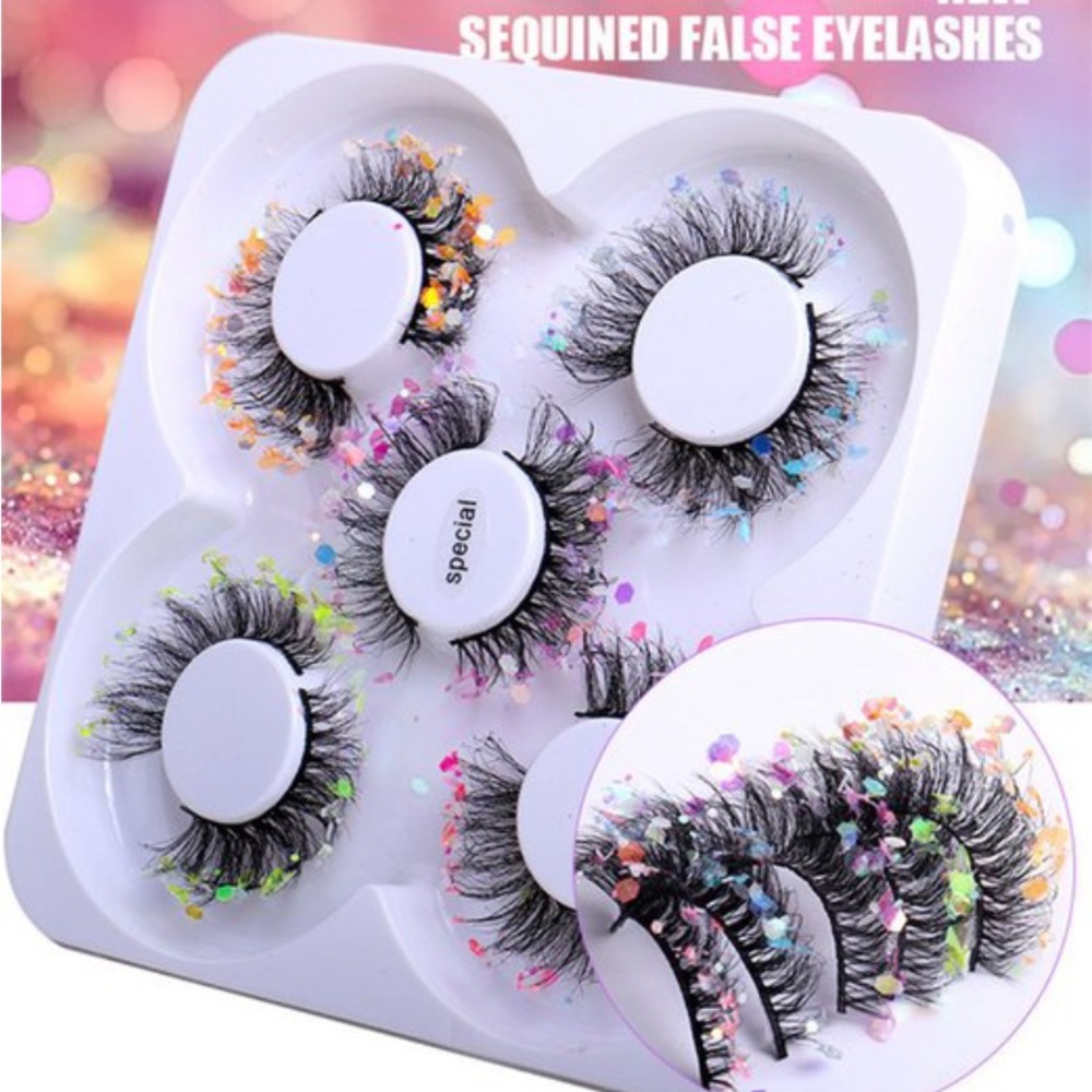 3-D mink lashes